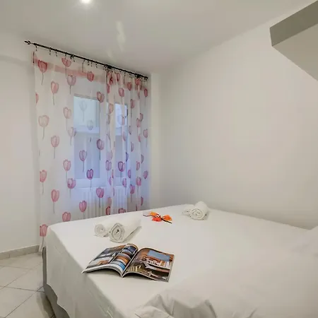 Eleonora House - Happy Apartment *